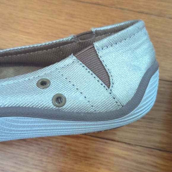 Gently used Metallic Canvas Flats - Size 8.5 - Picture 7 of 9